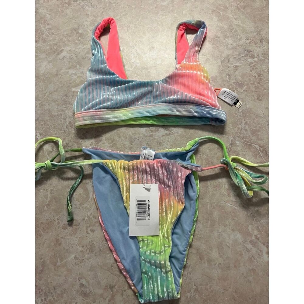 Dippin’ Daisy’s Revibe Ribbed Velvet Sorbet Bikini Set 💖 | L | NWT